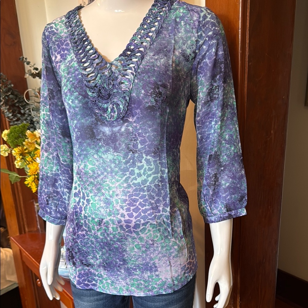 NWT northern reflections size small Purple and Green Women's Top